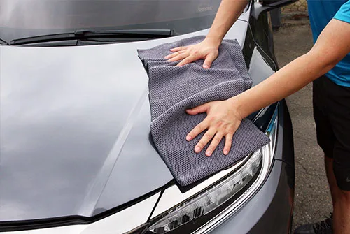 下蠟布雙手擦拭