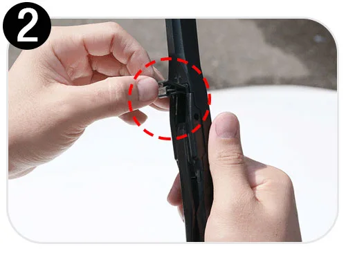 包覆式雨刷拆卸步驟二