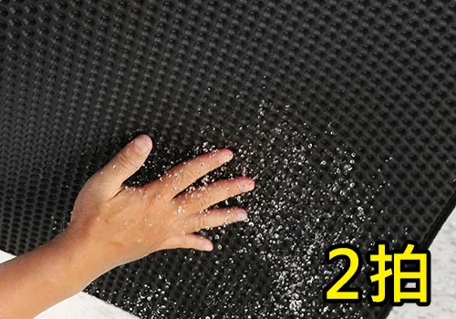 汽車腳踏墊清潔2